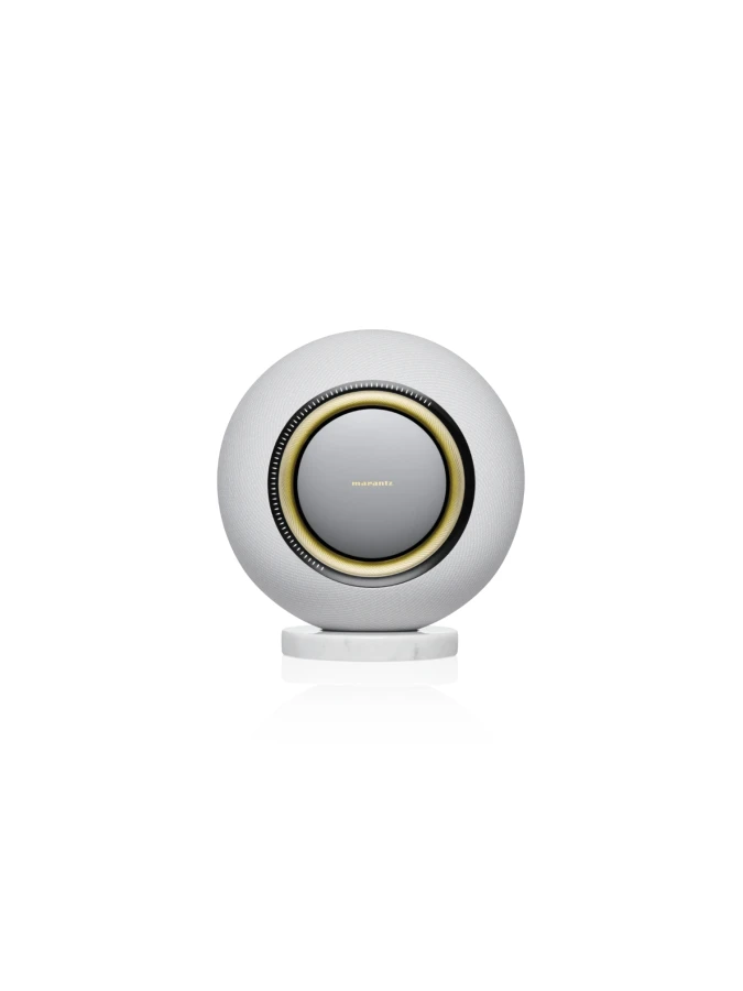 horizon_image_2_moon_na-min.webp