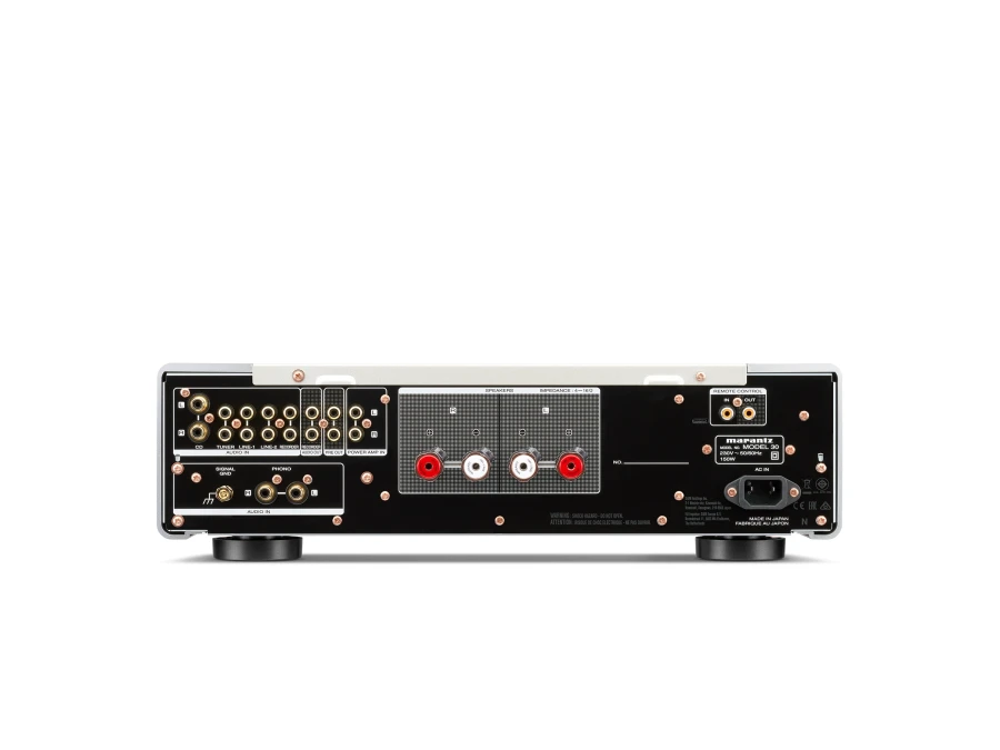 MODEL30-Black_Image_studio-back-panel-EU.webp