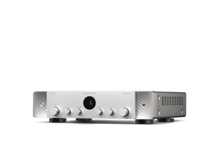 MODEL70_image_5_na-2.webp