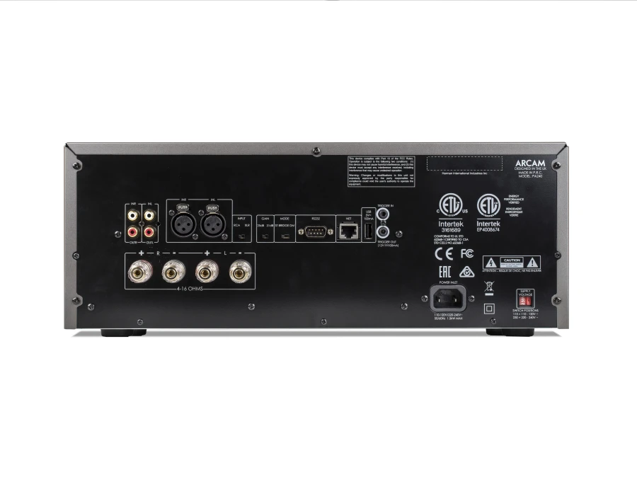 PA240 - Connection panel.jpg