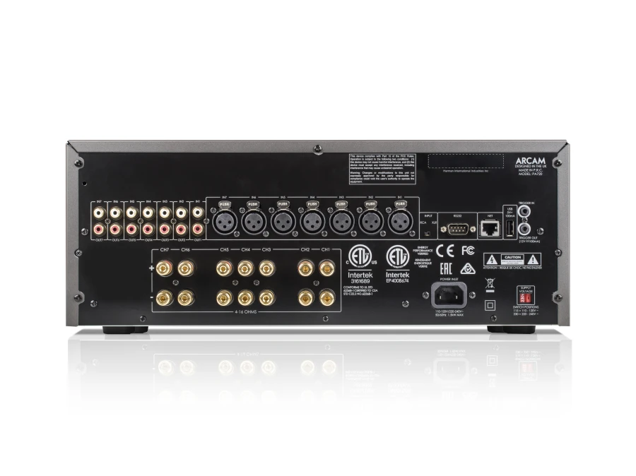 PA720 - Connection panel+reflection.jpg